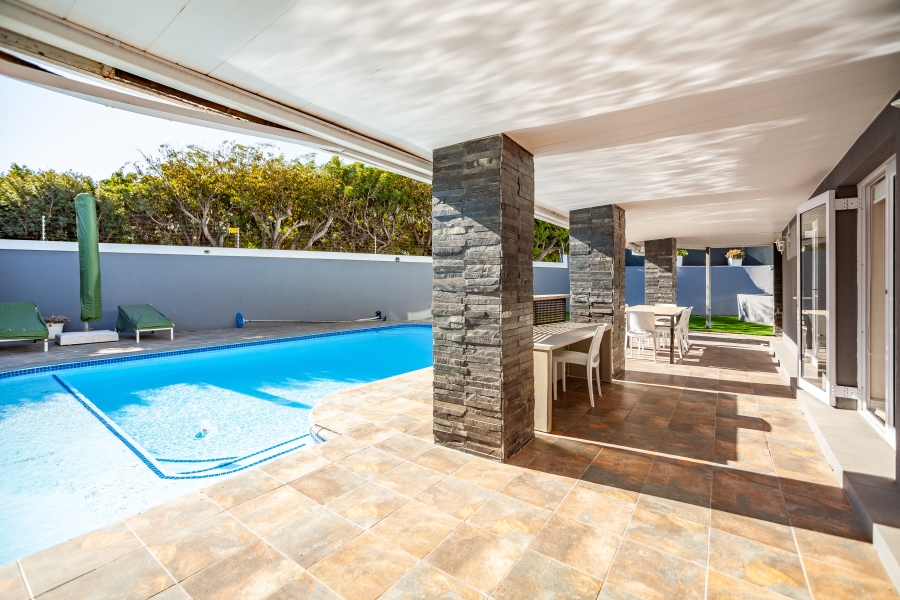 5 Bedroom Property for Sale in Milnerton Central Western Cape
